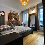 Homestay Live Like A Parisian In Our Spare Bdr