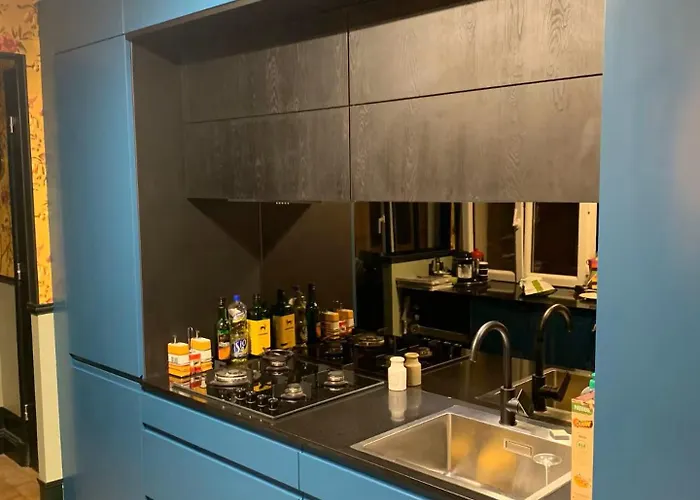 Live Like A Parisian In Our Spare Bdr Проживание в семье Париж